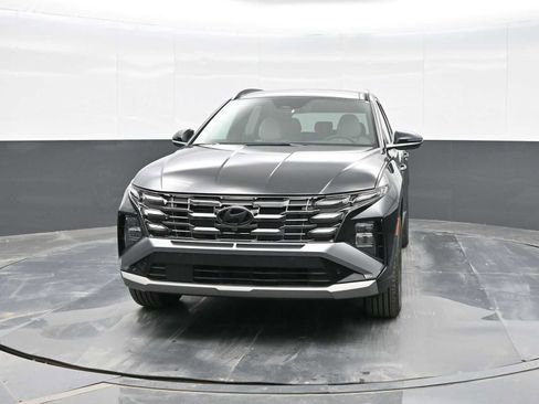 Certified 2025 Hyundai Tucson Limited image 3
