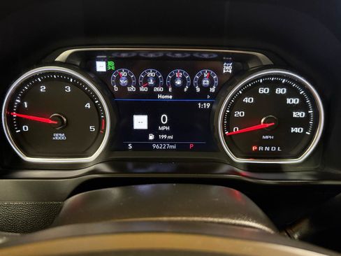 Used 2022 Chevrolet Silverado 2500 High Country w/ Safety Package II image 18