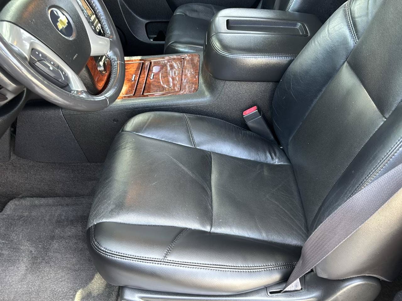 Used 2011 Chevrolet Avalanche LTZ AWD/4WD image 20