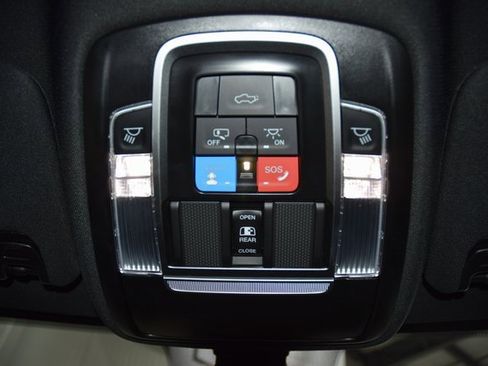 Used 2024 RAM 3500 Laramie w/ Night Edition image 44