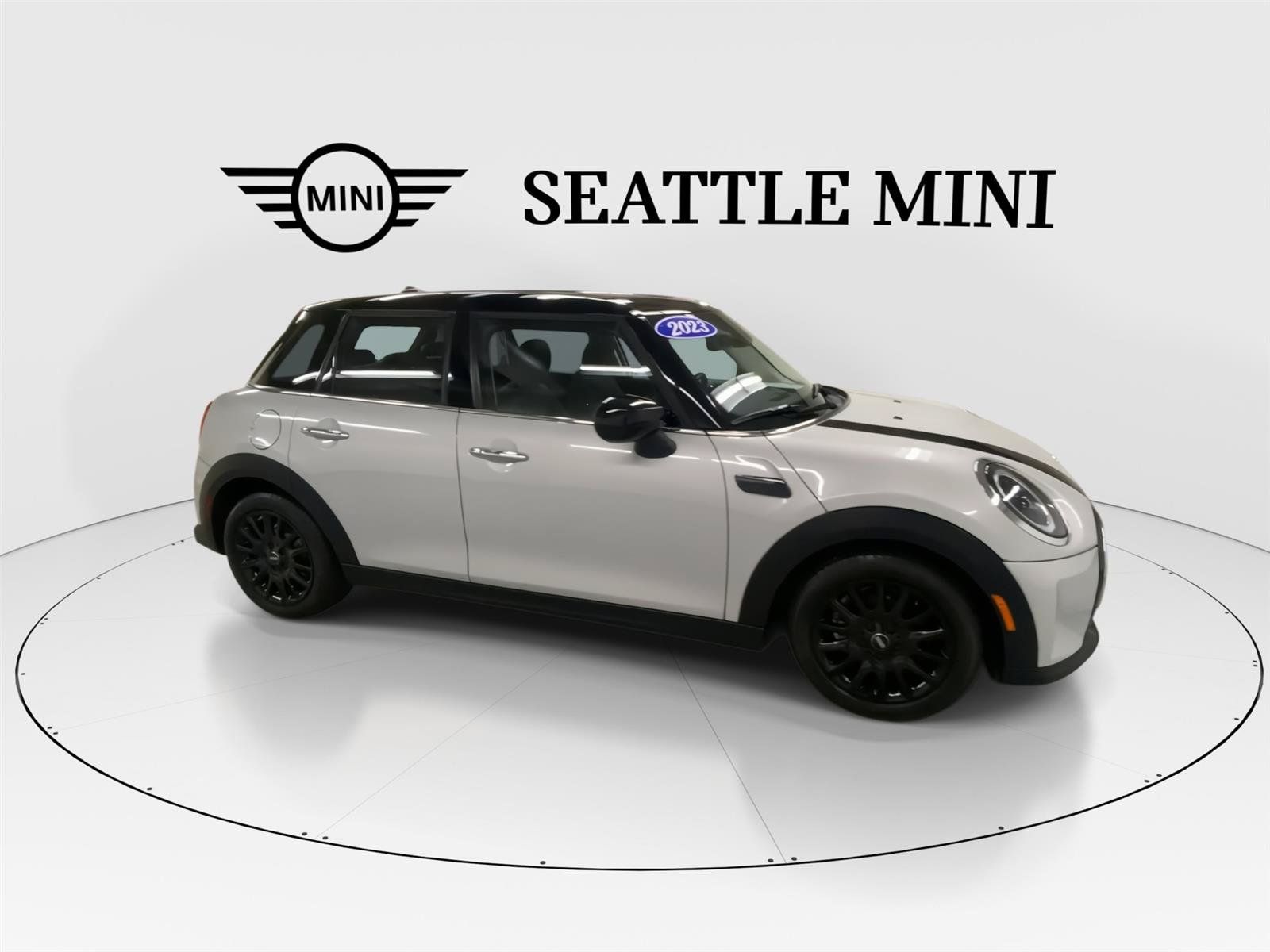 Used 2023 MINI Cooper 4-Door Hardtop FWD image 13