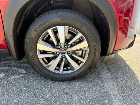 Certified 2025 Nissan Pathfinder SL AWD/4WD image 24