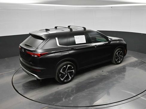 Used 2023 Mitsubishi Outlander SEL AWD/4WD image 29