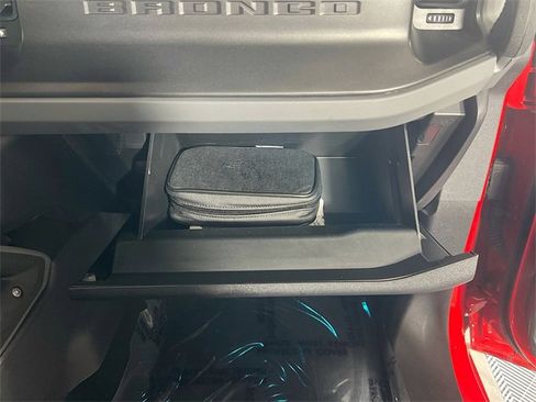 Used 2023 Ford Bronco Big Bend w/ Sasquatch Package image 30