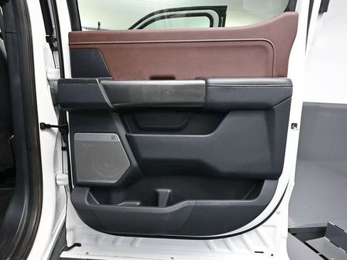 Used 2023 Ford F150 Lariat w/ Equipment Group 502A High image 43