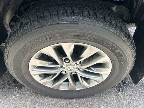Used 2018 Lexus GX 460 Luxury AWD/4WD image 9