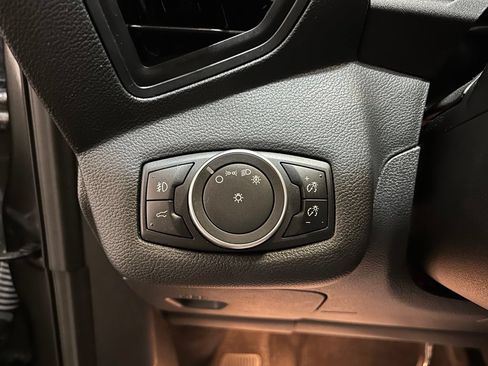 Used 2018 Ford Escape SE w/ SE Sport Appearance Package AWD/4WD image 13