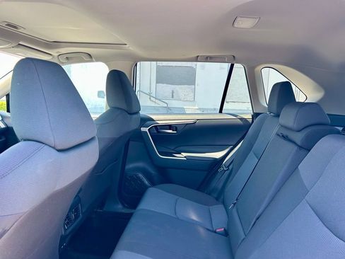 Used 2025 Toyota RAV4 XLE w/ Convenience Package AWD/4WD image 12