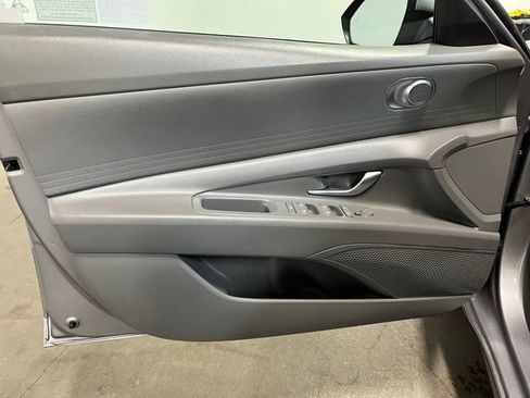 Used 2024 Hyundai Elantra SEL FWD image 20