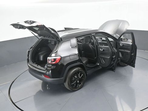 New 2026 Jeep Compass Latitude image 65