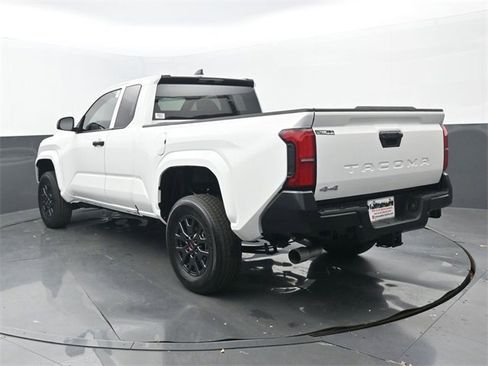 Used 2024 Toyota Tacoma SR image 3