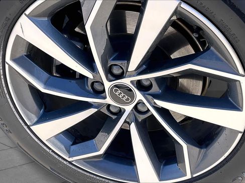 Used 2023 Audi Q5 2.0T Premium Plus image 9
