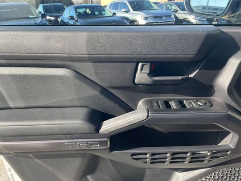 Used 2025 Toyota 4Runner TRD Off-Road image 20