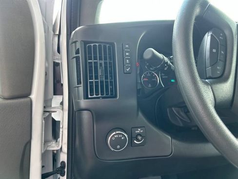 New 2026 Chevrolet Express 4500 w/ Power Convenience Package RWD image 18