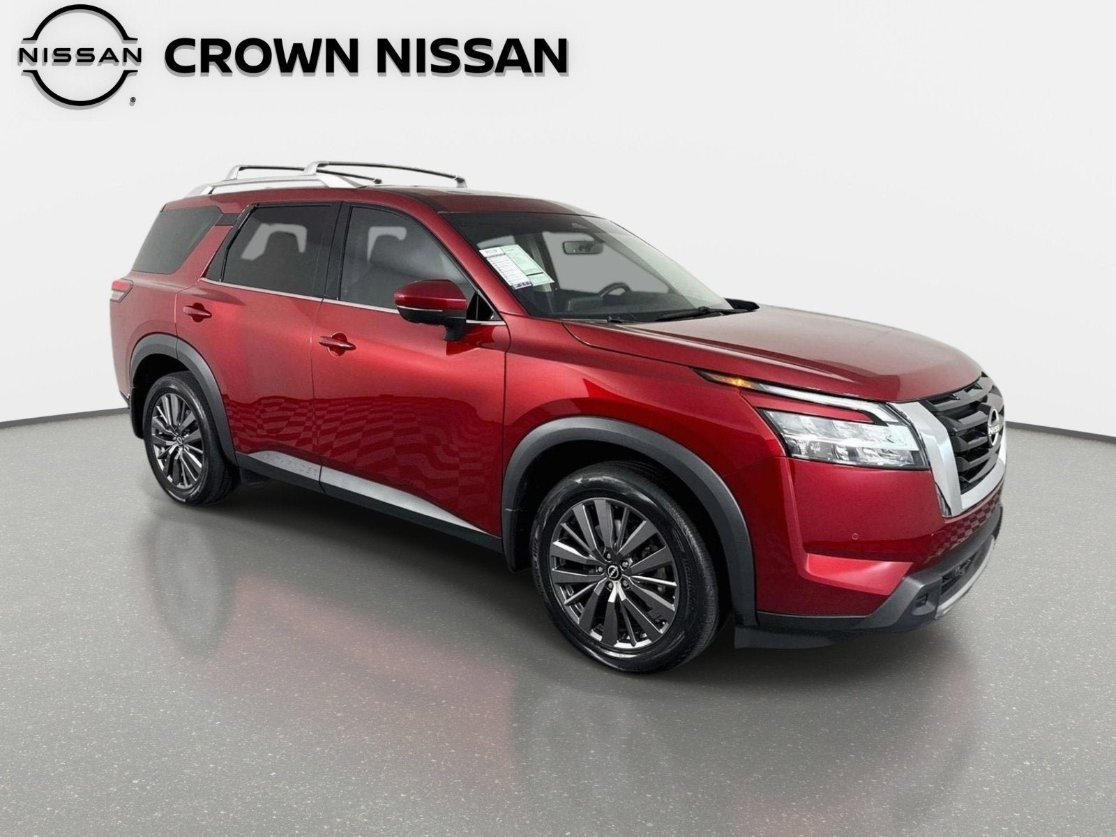 Used 2024 Nissan Pathfinder SL w/ SL Premium Package FWD image 3