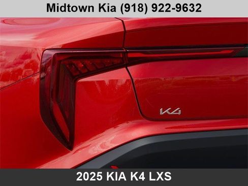 New 2025 Kia K4 LXS image 11
