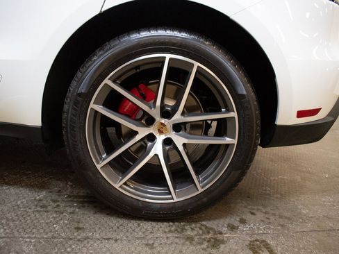 New 2026 Porsche Macan S image 14