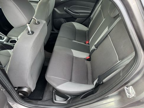 Used 2012 Ford Focus SE image 9