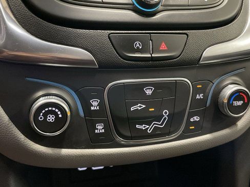 Used 2022 Chevrolet Equinox LT image 20