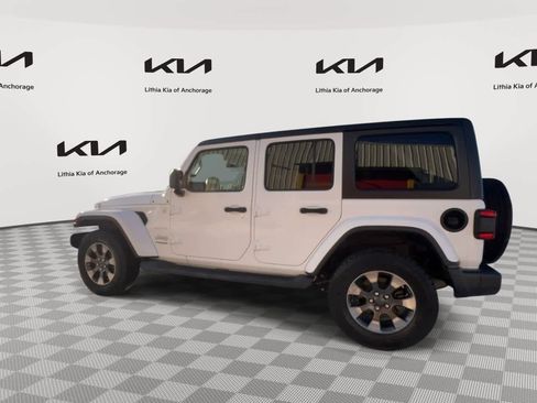 Used 2018 Jeep Wrangler Unlimited Sahara image 7