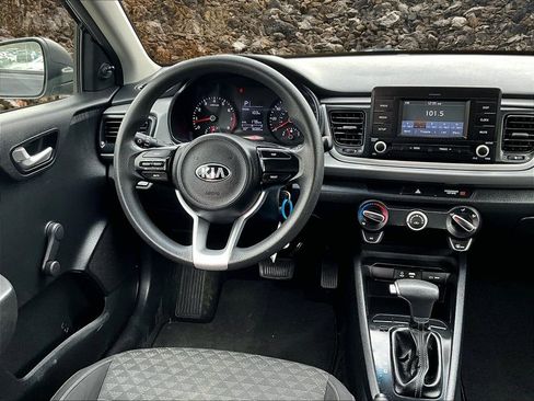 Used 2018 Kia Rio LX image 5