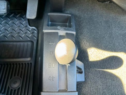 Used 2018 Chevrolet Silverado 1500 Custom w/ Custom Value Package image 27