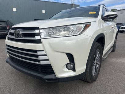 Used 2017 Toyota Highlander XLE