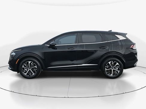 Used 2023 Kia Sportage EX image 8