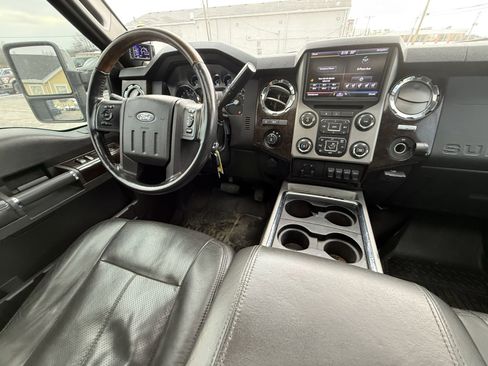 Used 2013 Ford F250 Platinum image 3