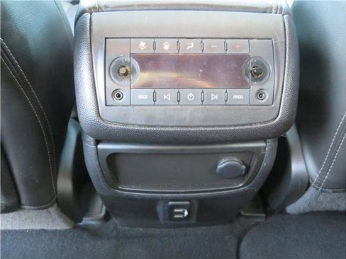 Used 2017 GMC Acadia Limited SLT image 10