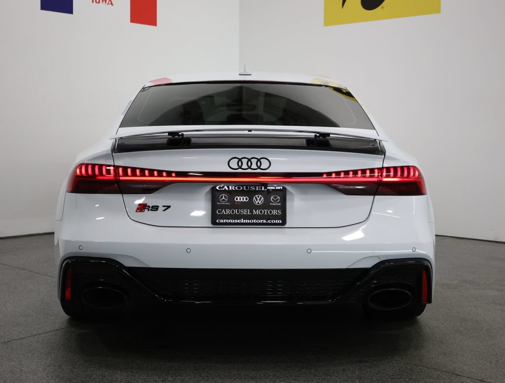 Used 2025 Audi RS 7 Performance w/ Black Optic Package AWD/4WD image 11