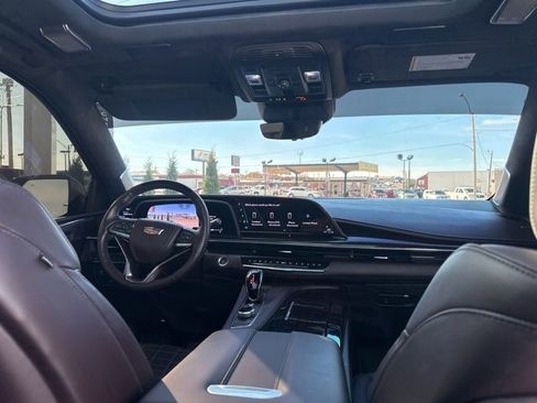 Used 2024 Cadillac Escalade Sport Platinum image 43