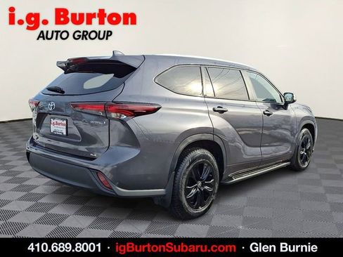Used 2024 Toyota Highlander XLE image 6