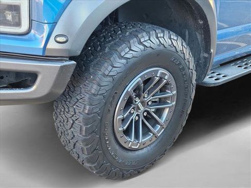 Used 2019 Ford F150 Raptor w/ Equipment Group 802A Luxury image 9
