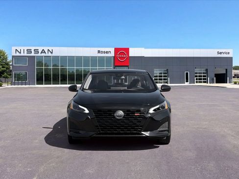 New 2026 Nissan Altima 2.5 SR FWD image 3