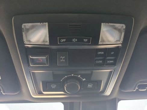 Used 2020 Toyota Tacoma TRD Off-Road w/ TRD Premium Off Road Package image 24