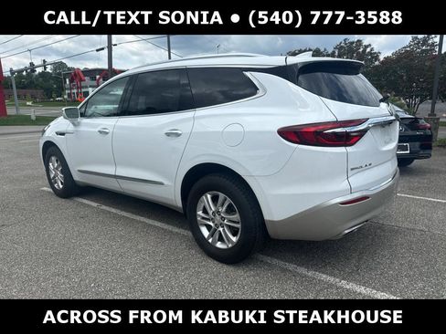 Used 2020 Buick Enclave Essence FWD image 2