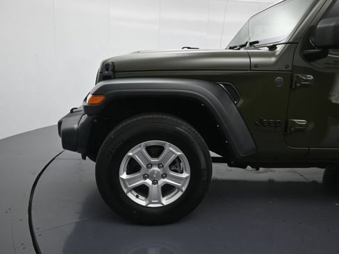 Used 2022 Jeep Wrangler Unlimited Sport AWD/4WD image 9