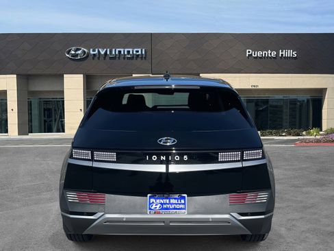 Certified 2024 Hyundai Ioniq 5 SEL image 5