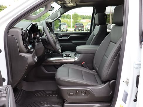 New 2025 Chevrolet Silverado 3500 LTZ w/ LTZ Premium Package image 15