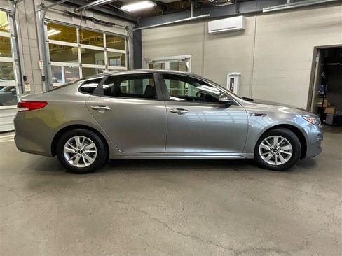 Used 2018 Kia Optima LX image 6