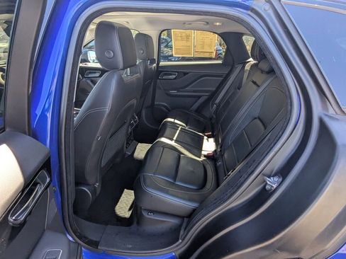 Used 2018 Jaguar F-PACE R-Sport image 25