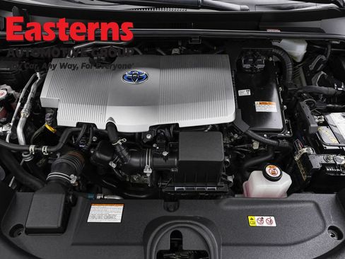 Used 2022 Toyota Prius LE FWD image 7
