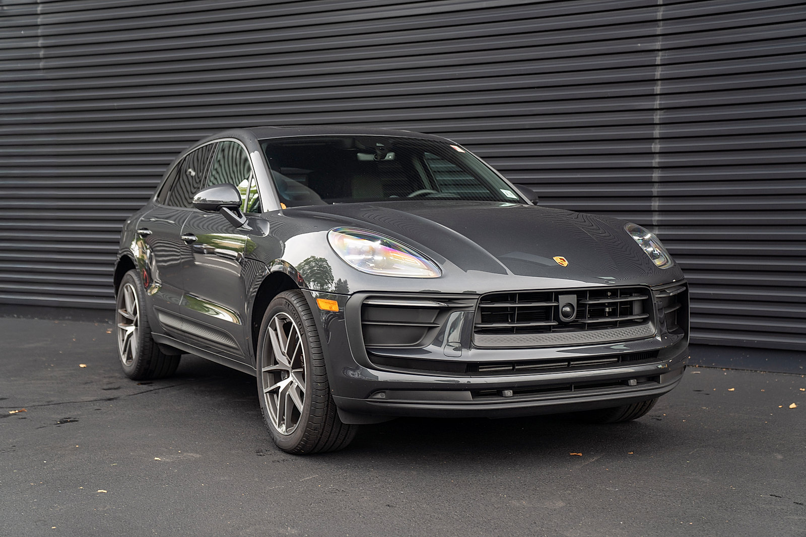 Used 2026 Porsche Macan AWD/4WD image 26