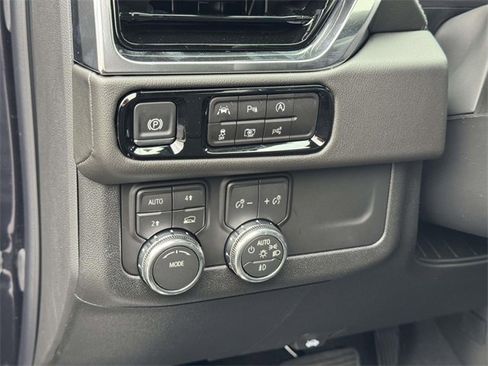 New 2026 GMC Yukon Denali image 17