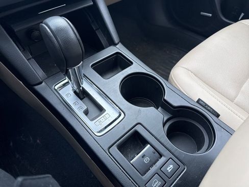 Used 2016 Subaru Outback 2.5i Limited image 13