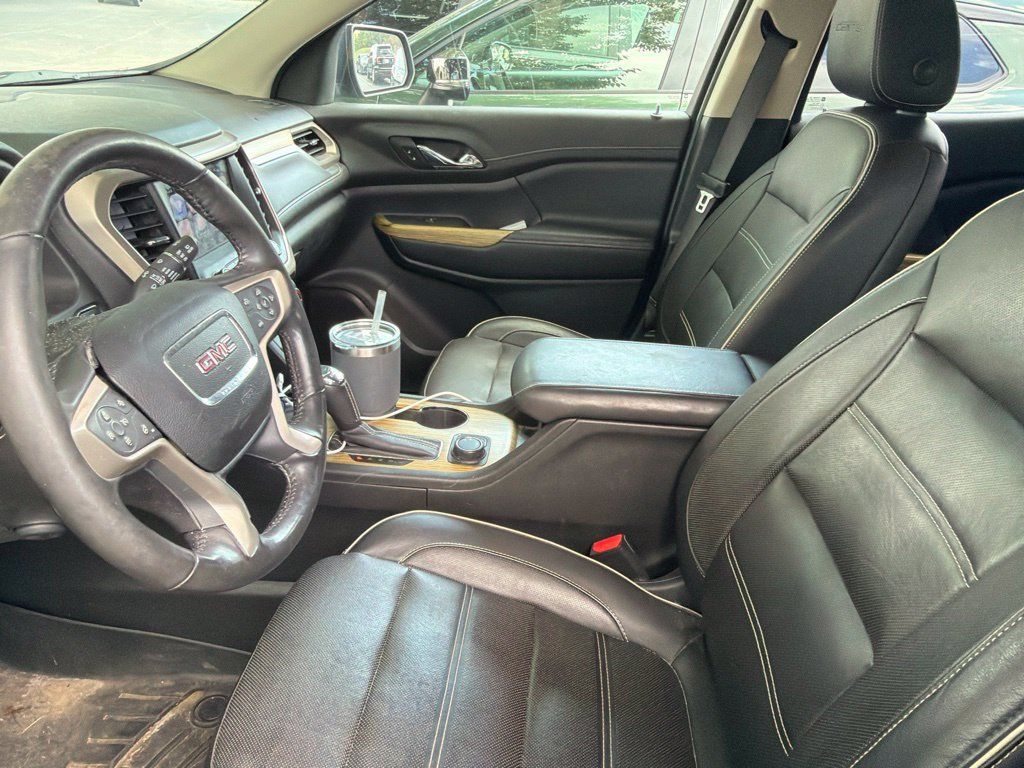 Used 2019 GMC Acadia Denali w/ Technology Package AWD/4WD image 5