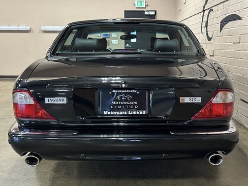 Used 2002 Jaguar XJ8 100 image 5