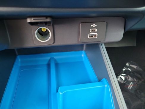 New 2026 Ford Maverick XLT w/ Equipment Group 301A image 18