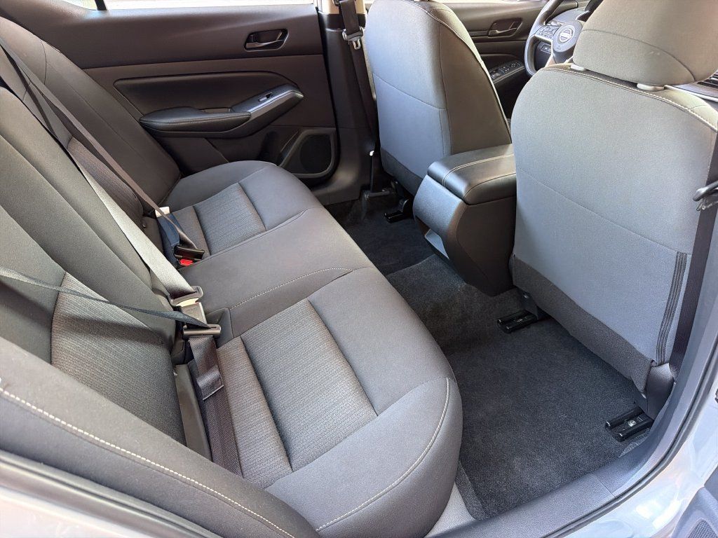 Used 2026 Nissan Altima 2.5 SV FWD image 29